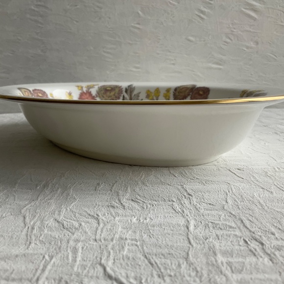 Wedgwood Bone China Lichfield Vintage 1960’s 10" Oval Vegetable Serving Bowl - Picture 6 of 8
